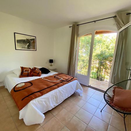 Villa Vue Mer Donnant Sur Le Golfe De St Tropez, 2 Chambres, 6 Pers, Piscine Commune Saint Tropez Exteriér fotografie