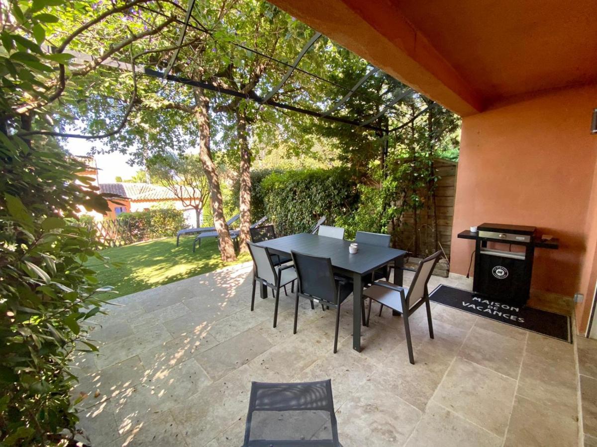 Villa Vue Mer Donnant Sur Le Golfe De St Tropez, 2 Chambres, 6 Pers, Piscine Commune Saint Tropez Exteriér fotografie